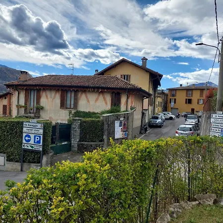 Eva House *